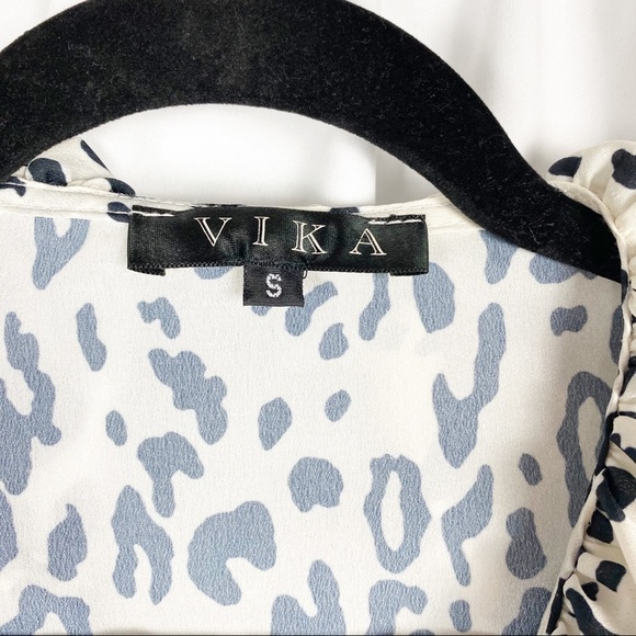 VIKA Animal Print Top small - Picture 5 of 5